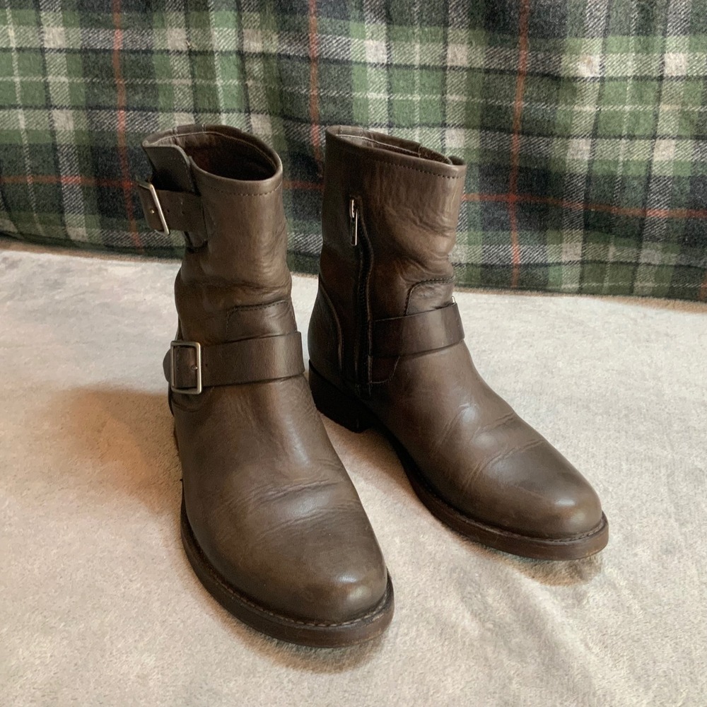 Frye Veronica Belted Short Moto Boots Smoke Grey Leather 3474601 Womens 9.5 B